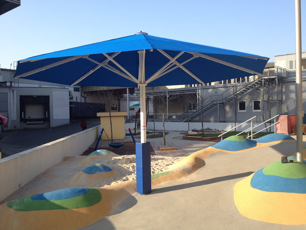 Commercial Retractable Awnings, Awnings and Umbrellas